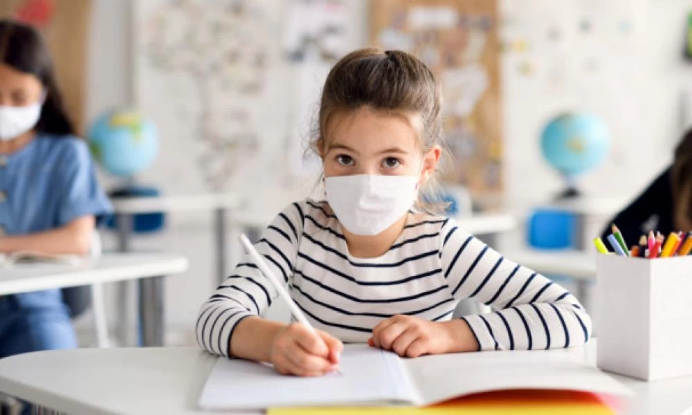 ΗΠΑ: Υποχρεωτική η μάσκα για τους μαθητές στα σχολεία